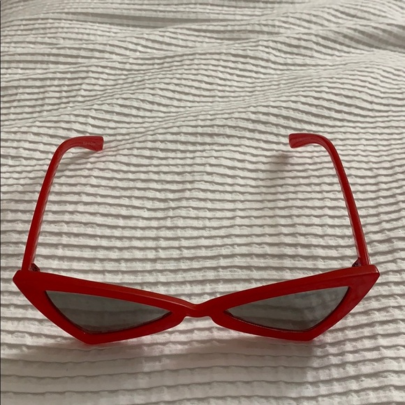 Sunglasses - Picture 2 of 3